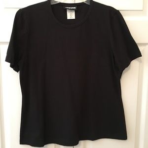 Graver Studio SPANDEX T-Shirt:  Large  NWOT